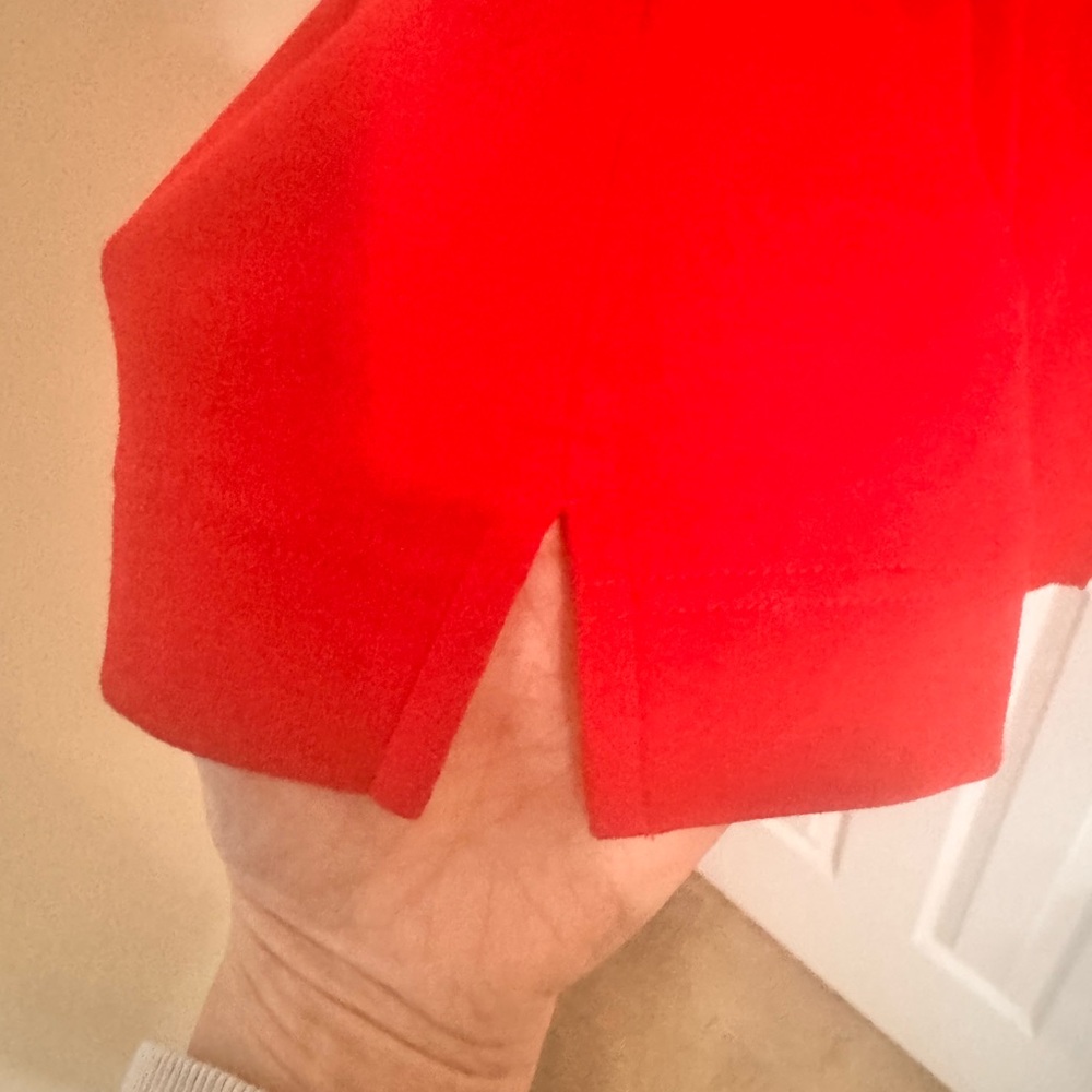 Cutter & Buck Red with black accents on collar and sleeves. Polo Size XL - Picture 11 of 16